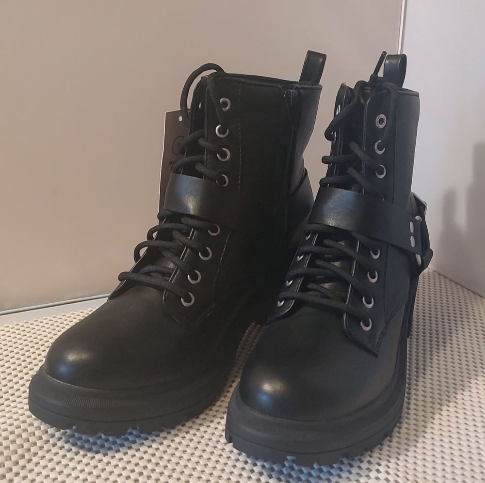 No Boundaries Women's Size 8 Lace Up Ankle Moto Boots Black NWT